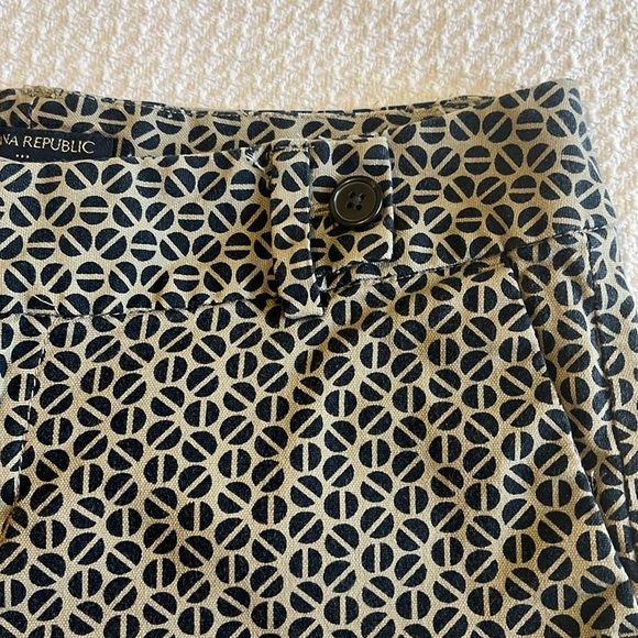 Banana Republic Ryan Fit geometric print shorts - Picture 6 of 11